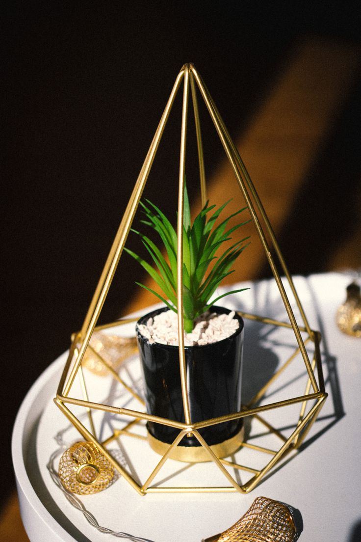 Luxury Feryana Metal Planter with Artificial Plant
