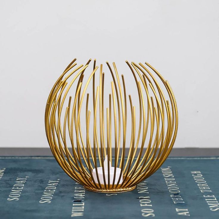 Crown Wrap Planter with Faux Plant-Pure Metal